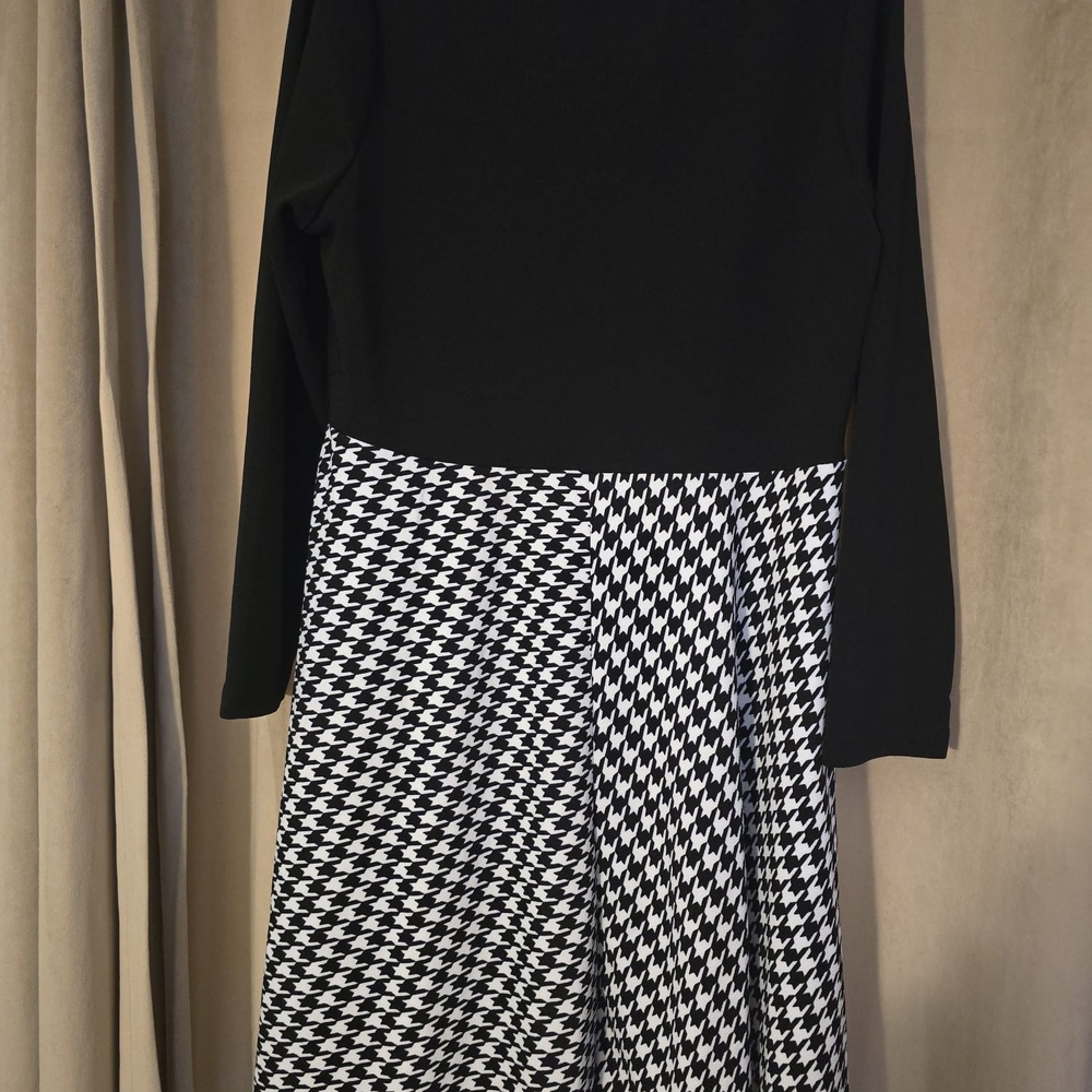 NWOT SHEIN Black and Houndstooth Long Sleeve Dress 3X